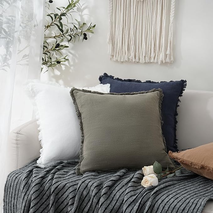 Foindtower Set of 2 Decorative Linen Fringe Throw Pillow Covers Cozy Boho Farmhouse Cushion Cover with Tassels Soft Accent Pillowcase for Couch Sofa Bed Living Room Home Decor,18×18 Inch,Navy Blue
